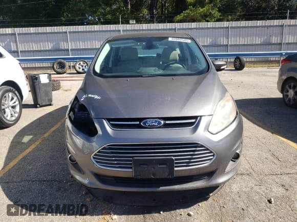 ✅ 2013 Ford C-Max SEL • VIN: 1FADP5CU9DL551353 • Lot: 92097545. Wystawiony na Copart z przebiegiem 110 380 mil. Bezpłatny archiwum sprzedaży aukcyjnych z USA i szczegółowy raport historii pojazdu na DreamBid. Zdjęcie 5.