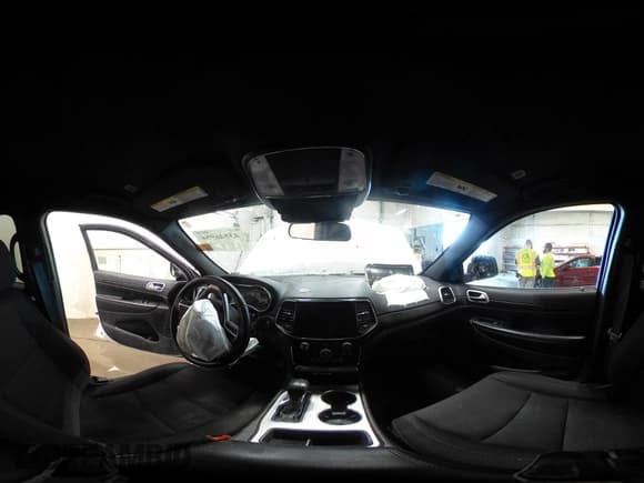 ✅ 2020 Jeep Grand Cherokee Altitude • VIN: 1C4RJFAG2LC247722 • Lot: 43546956. Listed on IAAI with 95,284 mi. Free auction sales archive from the USA and detailed vehicle history report at DreamBid. Image 19.