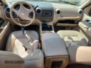 ✅ 2005 Ford Expedition Eddie Bauer • VIN: 1FMFU17535LB03579 • Lot: 71110655. Listed on Copart with 186,163 mi. Free auction sales archive from the USA and detailed vehicle history report at DreamBid. Image 8.