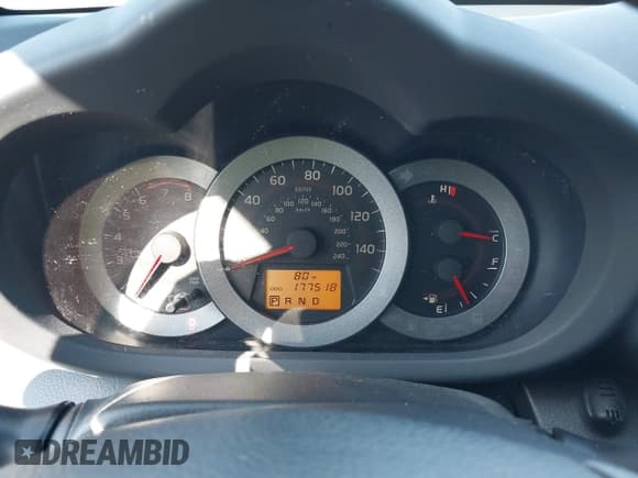 ✅ 2011 Toyota RAV4 Sport • VIN: JTMRK4DVXB5101129 • Lot: 42604898. Listed on IAAI with 177,518 mi. Free auction sales archive from the USA and detailed vehicle history report at DreamBid. Image 7.
