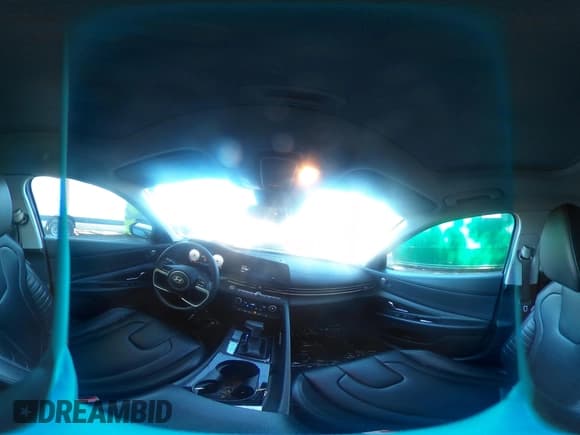 ✅ 2025 Hyundai Elantra Limited • VIN: KMHLP4DG2SU863428 • Lot: 43470613. Wystawiony na IAAI z przebiegiem 21 184 mil. Bezpłatny archiwum sprzedaży aukcyjnych z USA i szczegółowy raport historii pojazdu na DreamBid. Zdjęcie 18.