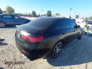 ✅ 2024 Mercedes-Benz C 63 S AMG E Performance • VIN: W1KAF8AB2RR207232 • Lot: 43454197. Wystawiony na IAAI z przebiegiem 13 705 mil. Bezpłatny archiwum sprzedaży aukcyjnych z USA i szczegółowy raport historii pojazdu na DreamBid. Zdjęcie 4.