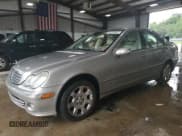 ✅ 2005 Mercedes-Benz C 240 • VIN: WDBRF81J15F665925 • Lot: 65259955. Wystawiony na Copart z przebiegiem 72 379 mil. Bezpłatny archiwum sprzedaży aukcyjnych z USA i szczegółowy raport historii pojazdu na DreamBid. Zdjęcie 1.