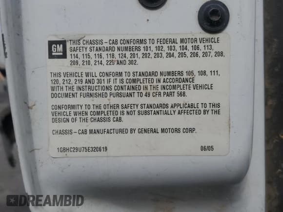 ✅ 2005 Chevrolet Silverado 1500 • VIN: 1GBHC29U75E320619 • Лот: 69829385. Опубликован ранее на Copart с пробегом Не указан. Бесплатный доступ к архиву аукционных продаж из США и подробный отчёт об истории автомобиля на DreamBid. Изображение 12.