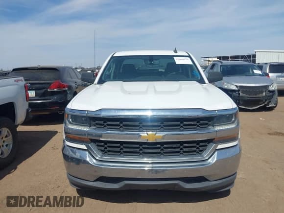 ✅ 2018 Chevrolet Silverado 1500 Work Truck • VIN: 1GCRCNEC5JZ140850 • Lot: 42000979. Wystawiony na IAAI z przebiegiem 121 487 mil. Bezpłatny archiwum sprzedaży aukcyjnych z USA i szczegółowy raport historii pojazdu na DreamBid. Zdjęcie 6.