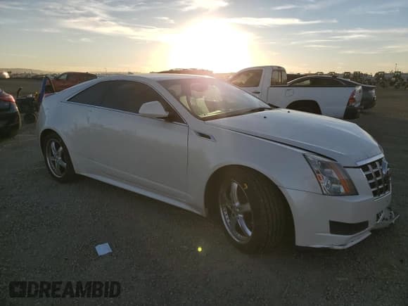 ✅ 2013 Cadillac CTS • VIN: 1G6DA1E3XD0107413 • Lot: 41516665. Wystawiony na Copart z przebiegiem 45 248 mil. Bezpłatny archiwum sprzedaży aukcyjnych z USA i szczegółowy raport historii pojazdu na DreamBid. Zdjęcie 4.
