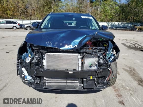 ✅ 2025 Kia Sportage EX • VIN: KNDPVCDG9S7241736 • Лот: 82378365. Опубликован ранее на Copart с пробегом 6 916 миль. Бесплатный доступ к архиву аукционных продаж из США и подробный отчёт об истории автомобиля на DreamBid. Изображение 5.