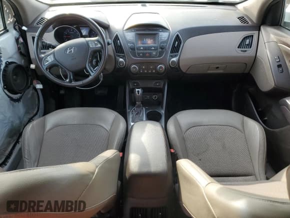 ✅ 2015 Hyundai Tucson Limited • VIN: KM8JUCAG3FU105988 • Lot: 84456145. Wystawiony na Copart z przebiegiem 101 924 mil. Bezpłatny archiwum sprzedaży aukcyjnych z USA i szczegółowy raport historii pojazdu na DreamBid. Zdjęcie 8.