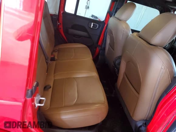 ✅ 2022 Jeep Wrangler Unlimited Sahara • VIN: 1C4JJXP67NW100752 • Lot: 86553435. Listed on Copart with 36,504 mi. Free auction sales archive from the USA and detailed vehicle history report at DreamBid. Image 11.