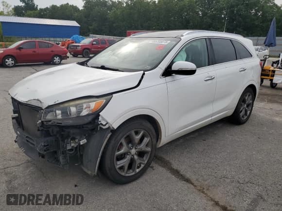 ✅ 2016 Kia Sorento SX • VIN: 5XYPK4A59GG004577 • Лот: 65205075. Опубликован ранее на Copart с пробегом 111 937 миль. Бесплатный доступ к архиву аукционных продаж из США и подробный отчёт об истории автомобиля на DreamBid. Изображение 1.