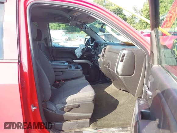 ✅ 2018 Chevrolet Silverado 1500 LT • VIN: 1GCVKREC9JZ124658 • Lot: 42657027. Wystawiony na IAAI z przebiegiem 122 615 mil. Bezpłatny archiwum sprzedaży aukcyjnych z USA i szczegółowy raport historii pojazdu na DreamBid. Zdjęcie 5.