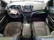 2018 Ford Escape SE z VIN 1FMCU9GD2JUC16551, wystawiony jako Copart lot #85591145 z przebiegiem 40 552 mil mil oraz Szkoda całkowita • Salvage title. Historia ofert i sprzedaży dostępna na DreamBid. Obrazek 8.