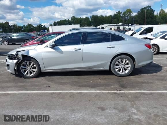 2020 Chevrolet Malibu LT with VIN 1G1ZD5ST7LF007697, listed as a IAAI auction lot 43251134 with 138,518 mi miles and . Bid and sale history available at DreamBid. Image 14.