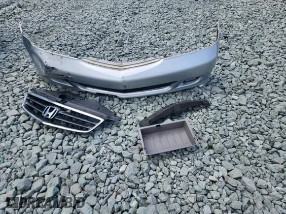 ✅ 2002 Honda Odyssey EX-L • VIN: 2HKRL18972H565259 • Lot: 69419035. Wystawiony na Copart z przebiegiem 290 654 mil. Bezpłatny archiwum sprzedaży aukcyjnych z USA i szczegółowy raport historii pojazdu na DreamBid. Zdjęcie 13.