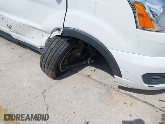 ✅ 2020 Ford Transit Passenger XL • VIN: 1FBAX2Y88LKA32505 • Лот: 42480103. Опубликован ранее на IAAI с пробегом 80 204 миль. Бесплатный доступ к архиву аукционных продаж из США и подробный отчёт об истории автомобиля на DreamBid. Изображение 6.