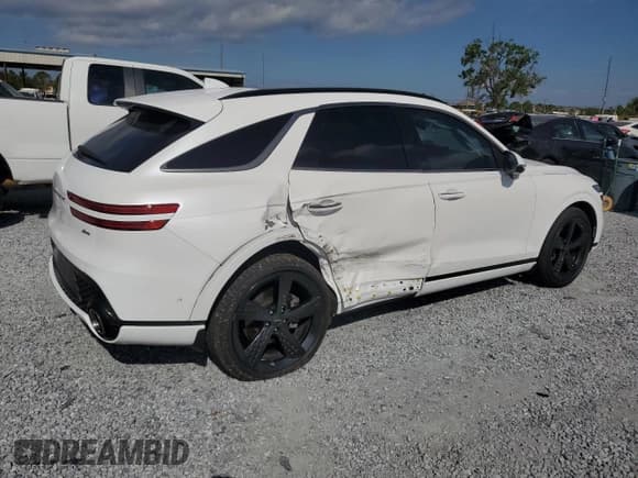 ✅ 2022 Genesis GV70 2.5T • VIN: KMUMADTB0NU058027 • Lot: 53203315. Wystawiony na Copart z przebiegiem 45 903 mil. Bezpłatny archiwum sprzedaży aukcyjnych z USA i szczegółowy raport historii pojazdu na DreamBid. Zdjęcie 3.