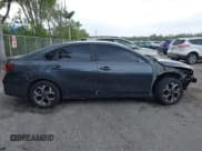 ✅ 2020 Kia Forte LXS • VIN: 3KPF24ADXLE212929 • Lot: 41914749. Wystawiony na IAAI z przebiegiem 71 787 mil. Bezpłatny archiwum sprzedaży aukcyjnych z USA i szczegółowy raport historii pojazdu na DreamBid. Zdjęcie 14.