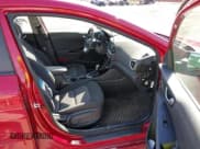 ✅ 2019 Hyundai Ioniq Blue • VIN: KMHC65LC8KU119579 • Lot: 41617117. Wystawiony na IAAI z przebiegiem 63 796 mil. Bezpłatny archiwum sprzedaży aukcyjnych z USA i szczegółowy raport historii pojazdu na DreamBid. Zdjęcie 5.