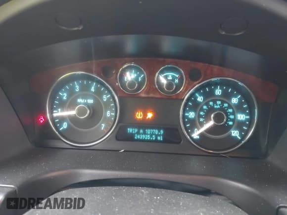 ✅ 2011 Ford Flex Limited • VIN: 2FMGK5DC4BBD05718 • Lot: 43250116. Wystawiony na IAAI z przebiegiem 243 935 mil. Bezpłatny archiwum sprzedaży aukcyjnych z USA i szczegółowy raport historii pojazdu na DreamBid. Zdjęcie 7.