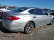 ✅ 2011 Infiniti M • VIN: JN1BY1AP0BM326771 • Lot: 43672711. Wystawiony na IAAI z przebiegiem 178 415 mil. Bezpłatny archiwum sprzedaży aukcyjnych z USA i szczegółowy raport historii pojazdu na DreamBid. Zdjęcie 13.