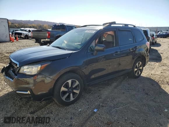 ✅ 2017 Subaru Forester Premium • VIN: JF2SJAECXHH563179 • Лот: 91945965. Опубликован ранее на Copart с пробегом 119 621 миль. Бесплатный доступ к архиву аукционных продаж из США и подробный отчёт об истории автомобиля на DreamBid. Изображение 1.