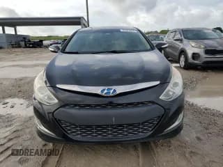 ✅ 2014 Hyundai Sonata • VIN: KMHEC4A4XEA109102 • Lot: 75507064. Listed on Copart with 144,836 mi. Free auction sales archive from the USA and detailed vehicle history report at DreamBid. Image 5.