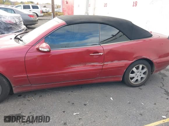 ✅ 2003 Mercedes-Benz CLK 320 • VIN: WDBLK65G93T134376 • Lot: 43633809. Listed on IAAI with 118,981 mi. Free auction sales archive from the USA and detailed vehicle history report at DreamBid. Image 6.