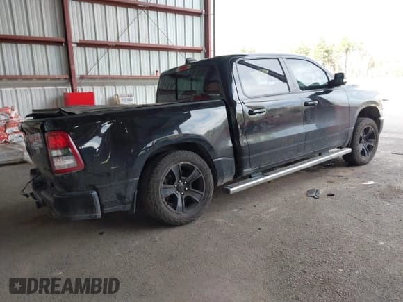 ✅ 2020 Ram 1500 Big Horn • VIN: 1C6SRFFTXLN290751 • Lot: 43804414. Listed on IAAI with 111,626 mi. Free auction sales archive from the USA and detailed vehicle history report at DreamBid. Image 4.
