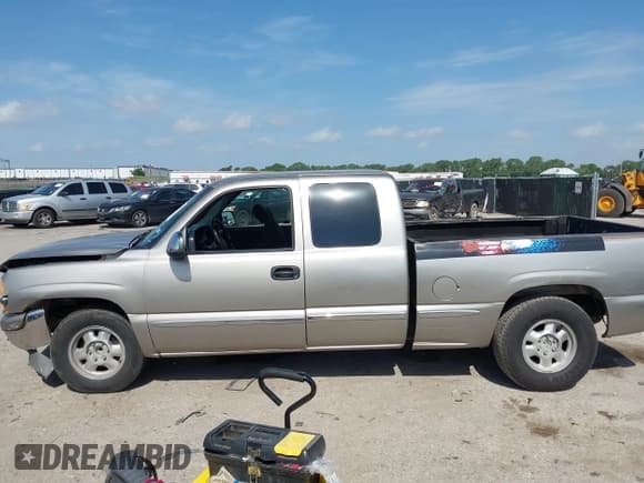 ✅ 1999 GMC Sierra 1500 SLE • VIN: 2GTEC19T8X1528996 • Лот: 42447094. Опубликован ранее на IAAI с пробегом 223 696 миль. Бесплатный доступ к архиву аукционных продаж из США и подробный отчёт об истории автомобиля на DreamBid. Изображение 15.