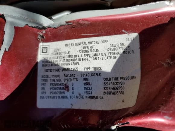 ✅ 1998 GMC Sonoma • VIN: 1GTDT14X1W8504265 • Lot: 48937435. Wystawiony na Copart z przebiegiem 155 313 mil. Bezpłatny archiwum sprzedaży aukcyjnych z USA i szczegółowy raport historii pojazdu na DreamBid. Zdjęcie 13.