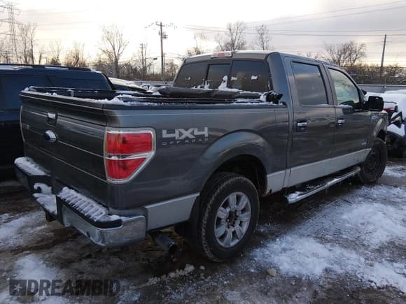 ✅ 2011 Ford F-150 XLT • VIN: 1FTFW1ET1BFB80266 • Lot: 43857273. Listed on IAAI with 271,971 mi. Free auction sales archive from the USA and detailed vehicle history report at DreamBid. Image 4.