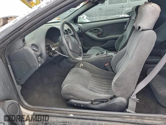 ✅ 1998 Pontiac Firebird Firebird • VIN: 2G2FS22K7W2227888 • Lot: 95734395. Wystawiony na Copart z przebiegiem Nie podano. Bezpłatny archiwum sprzedaży aukcyjnych z USA i szczegółowy raport historii pojazdu na DreamBid. Zdjęcie 7.