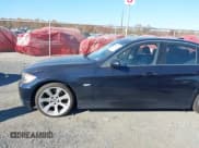 ✅ 2006 BMW 3 Series 330i • VIN: WBAVB33536AZ86617 • Lot: 40736005. Listed on IAAI with 139,015 mi. Free auction sales archive from the USA and detailed vehicle history report at DreamBid. Image 15.