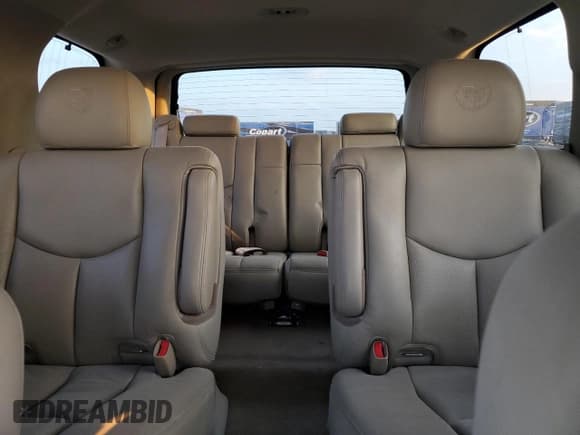 ✅ 2005 Cadillac Escalade • VIN: 1GYEC63N25R228618 • Lot: 73962774. Wystawiony na Copart z przebiegiem Nie podano. Bezpłatny archiwum sprzedaży aukcyjnych z USA i szczegółowy raport historii pojazdu na DreamBid. Zdjęcie 10.