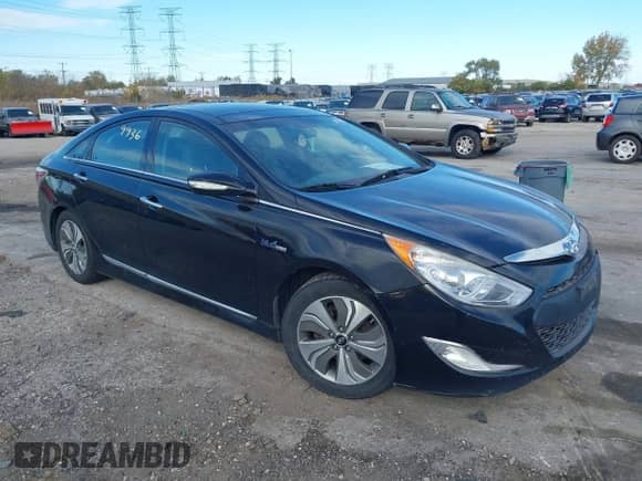2015 Hyundai Sonata Limited with VIN KMHEC4A49FA118956, listed as a IAAI auction lot 43619936 with 206,012 mi miles and . Bid and sale history available at DreamBid. Image 1.