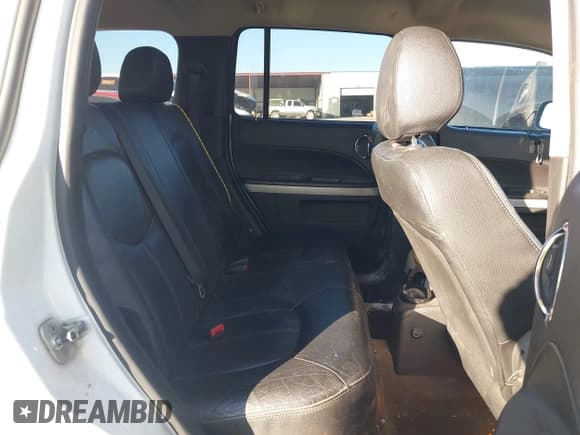 ✅ 2007 Chevrolet HHR LT • VIN: 3GNDA23D67S612979 • Lot: 41772855. Listed on IAAI with 230,556 mi. Free auction sales archive from the USA and detailed vehicle history report at DreamBid. Image 8.