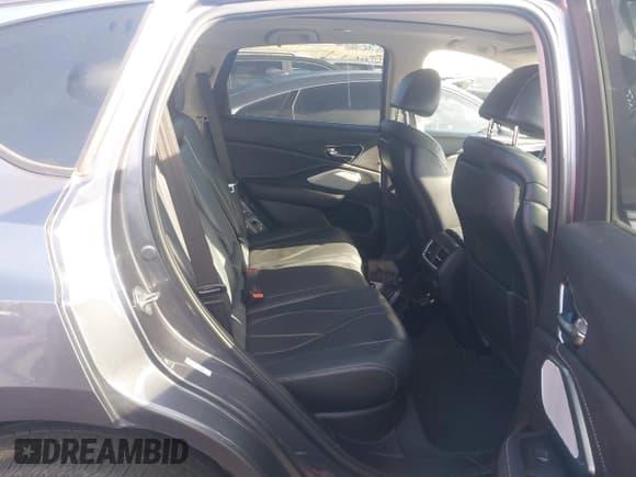 ✅ 2019 Acura RDX Technology • VIN: 5J8TC1H5XKL013464 • Lot: 43367990. Listed on IAAI with 47,233 mi. Free auction sales archive from the USA and detailed vehicle history report at DreamBid. Image 8.