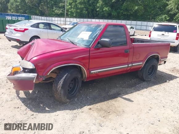 ✅ 1999 Chevrolet S-10 LS • VIN: 1GCCS14X4XK233625 • Лот: 42299475. Опубликован ранее на IAAI с пробегом 201 717 миль. Бесплатный доступ к архиву аукционных продаж из США и подробный отчёт об истории автомобиля на DreamBid. Изображение 2.