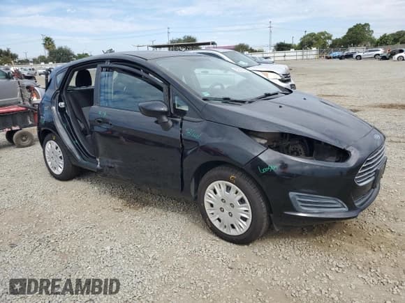 ✅ 2016 Ford Fiesta S • VIN: 3FADP4TJ9GM208643 • Lot: 82387285. Wystawiony na Copart z przebiegiem 62 783 mil. Bezpłatny archiwum sprzedaży aukcyjnych z USA i szczegółowy raport historii pojazdu na DreamBid. Zdjęcie 4.