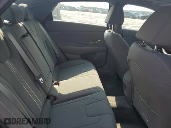 ✅ 2024 Hyundai Elantra SEL • VIN: KMHLS4DG3RU672660 • Lot: 69062105. Listed on Copart with 29,733 mi. Free auction sales archive from the USA and detailed vehicle history report at DreamBid. Image 10.