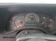 ✅ 2003 Chevrolet Silverado 1500 • VIN: 2GCEK19V431116024 • Лот: 41460605. Опубликован ранее на Copart с пробегом 216 710 миль. Бесплатный доступ к архиву аукционных продаж из США и подробный отчёт об истории автомобиля на DreamBid. Изображение 9.