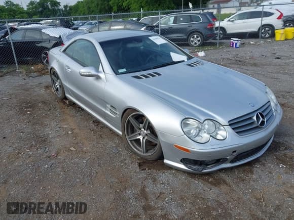 ✅ 2003 Mercedes-Benz SL 500 • VIN: WDBSK75F93F027609 • Lot: 42386934. Listed on IAAI with Not provided. Free auction sales archive from the USA and detailed vehicle history report at DreamBid. Image 1.