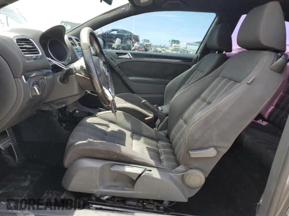 ✅ 2010 Volkswagen Golf GTI • VIN: WVWFD7AJ4AW121482 • Лот: 70056685. Опубликован ранее на Copart с пробегом 139 323 миль. Бесплатный доступ к архиву аукционных продаж из США и подробный отчёт об истории автомобиля на DreamBid. Изображение 8.