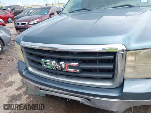 ✅ 2011 GMC Sierra 1500 SLE • VIN: 3GTP1VE09BG155565 • Lot: 42995153. Wystawiony na IAAI z przebiegiem 237 471 mil. Bezpłatny archiwum sprzedaży aukcyjnych z USA i szczegółowy raport historii pojazdu na DreamBid. Zdjęcie 12.