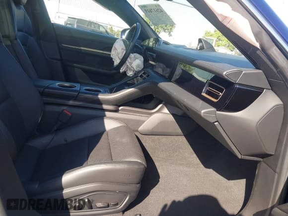 ✅ 2020 Porsche Taycan 4S • VIN: WP0AB2Y16LSA52977 • Lot: 42617619. Wystawiony na IAAI z przebiegiem 26 126 mil. Bezpłatny archiwum sprzedaży aukcyjnych z USA i szczegółowy raport historii pojazdu na DreamBid. Zdjęcie 5.