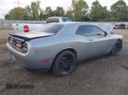 ✅ 2017 Dodge Challenger SXT • VIN: 2C3CDZAG1HH550336 • Lot: 43372442. Wystawiony na IAAI z przebiegiem 152 098 mil. Bezpłatny archiwum sprzedaży aukcyjnych z USA i szczegółowy raport historii pojazdu na DreamBid. Zdjęcie 4.