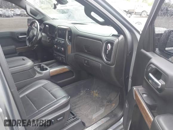 2019 Chevrolet Silverado 1500 High Country z VIN 1GCUYHED9KZ147677, wystawiony jako IAAI lot #42292018 z przebiegiem 58 369 mil mil oraz . Historia ofert i sprzedaży dostępna na DreamBid. Obrazek 5.