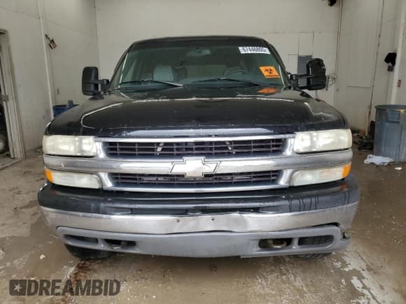 ✅ 2000 Chevrolet Suburban LS • VIN: 3GNFK16T5YG123884 • Лот: 67446805. Опубликован ранее на Copart с пробегом 293 903 миль. Бесплатный доступ к архиву аукционных продаж из США и подробный отчёт об истории автомобиля на DreamBid. Изображение 5.