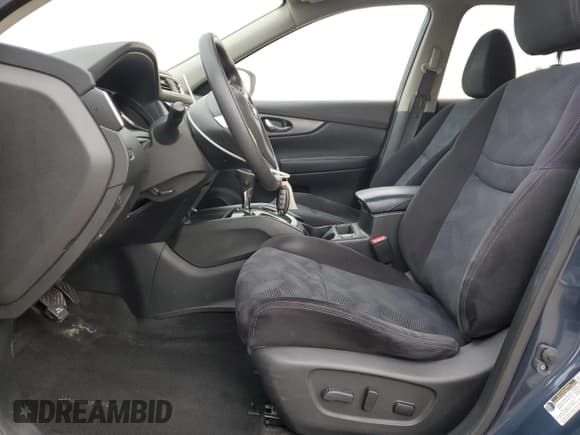 ✅ 2016 Nissan Rogue SV • VIN: JN8AT2MV3GW152119 • Lot: 91386885. Listed on Copart with 121,585 mi. Free auction sales archive from the USA and detailed vehicle history report at DreamBid. Image 7.
