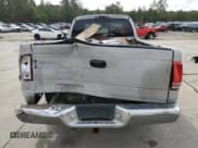 ✅ 2000 Dodge Dakota • VIN: 1B7GL22X8YS632837 • Lot: 79168404. Wystawiony na Copart z przebiegiem 241 454 mil. Bezpłatny archiwum sprzedaży aukcyjnych z USA i szczegółowy raport historii pojazdu na DreamBid. Zdjęcie 6.